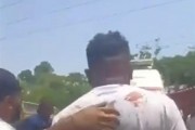 印度坠机事故幸存者跳机逃生 自行从残骸中走出