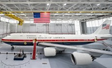 卡塔尔送的！特朗普喜提新“空军一号”波音747-8