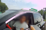 男子一直没考过科目一 还敢替女友开车：她高速没胆开