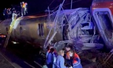 西班牙高铁脱轨后相撞 已致40死37失踪！重点调查钢轨焊接部位